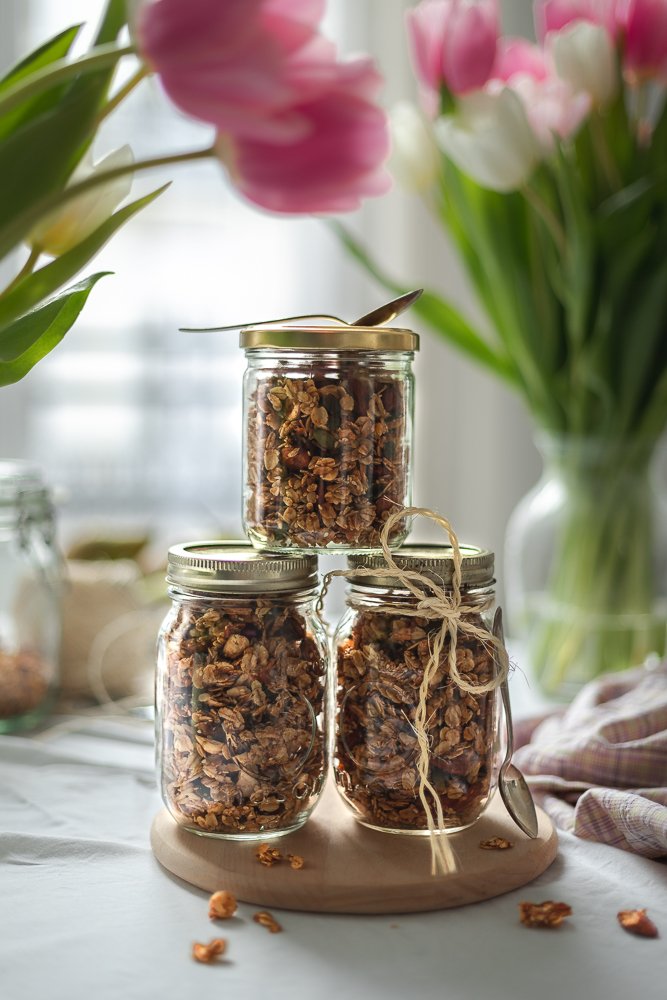 Easy Pantry Recipe: Healthy Hazelnut Granola