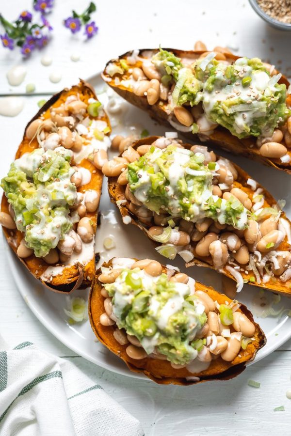 AMAZING-40-minute-Dinner-Baked-Stuffed-Sweet-Potatoes-with-white-bean-and-guacamole-vegan-glutenfree-healthy-easy-recipe-TWOSPOONS-6 stuffed sweet potatoes