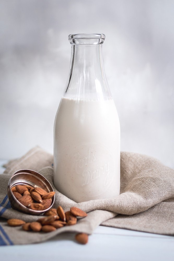 how to make homemade almond milk
