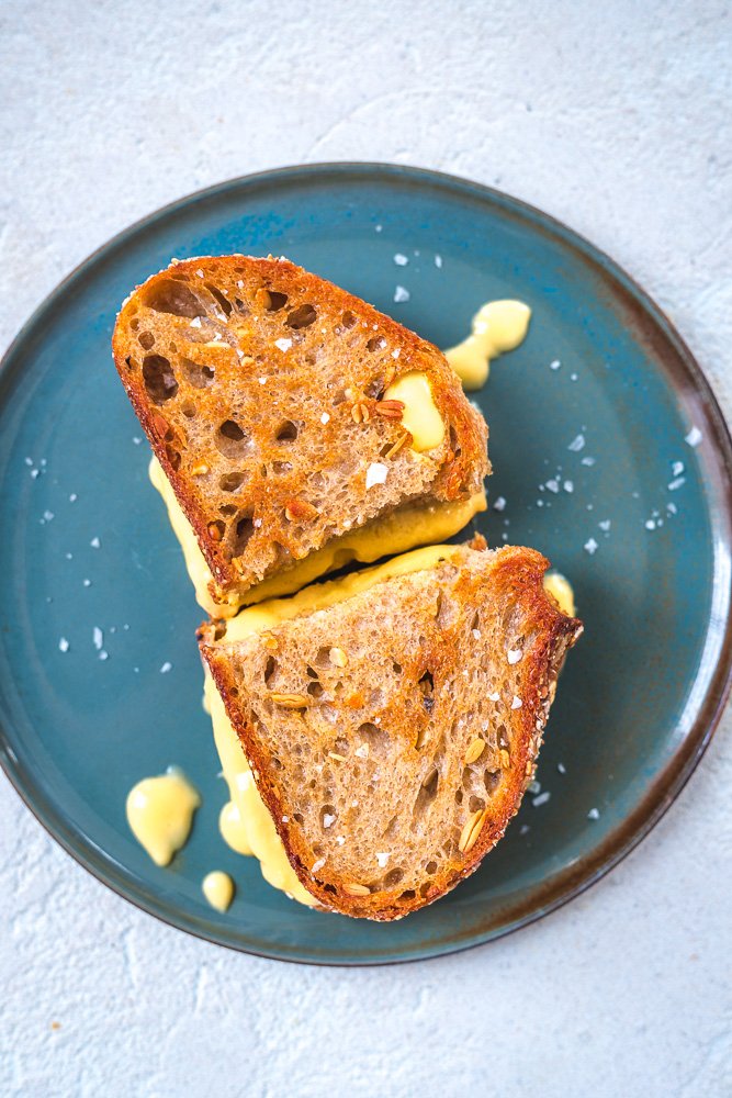 vegan grilled cheese recipe that's so easy and comforting 